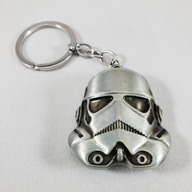 stormtrooper-keychain-solid-pewter-metal-star-wars-keychain-648x648